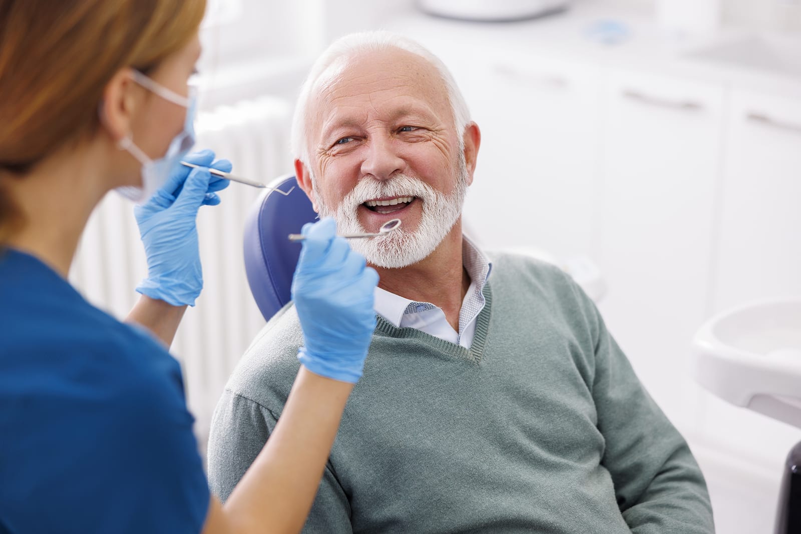 Understanding How Medication Affects Seniors’ Oral Health